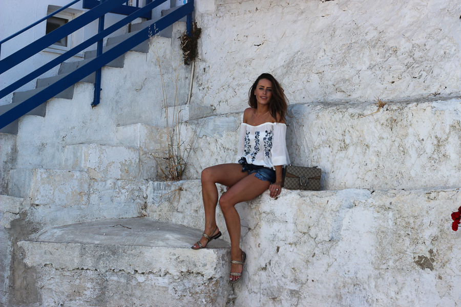 Sabrina Chakici - Clutch and carry on - travel and style blog, travel blogger - Mykonos travel blog - Folli Follie - FFislandhopping-109
