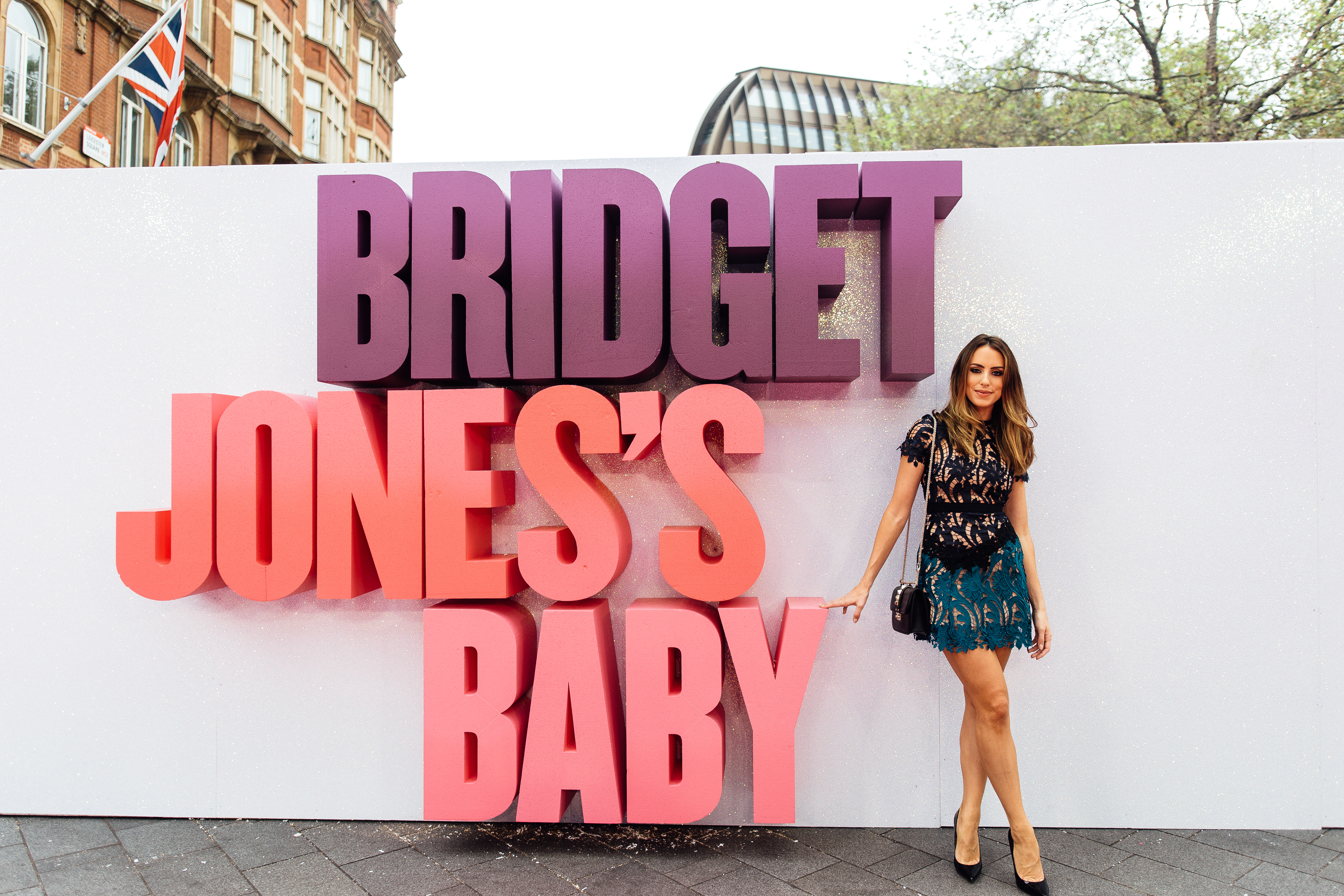 Sabrina Chakici E! UK Ireland - Bridget Jones Baby world premiere-2