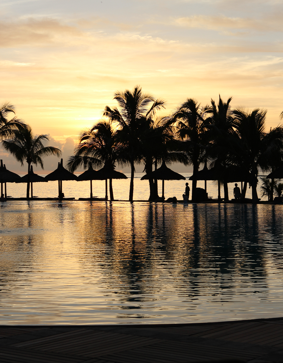 Sabrina Chakici - Clutch & Carry-On - Mauritius - Beachcomber hotel mauritius, trox aux biches, dinarobin beachcomber resort (202 of 202)
