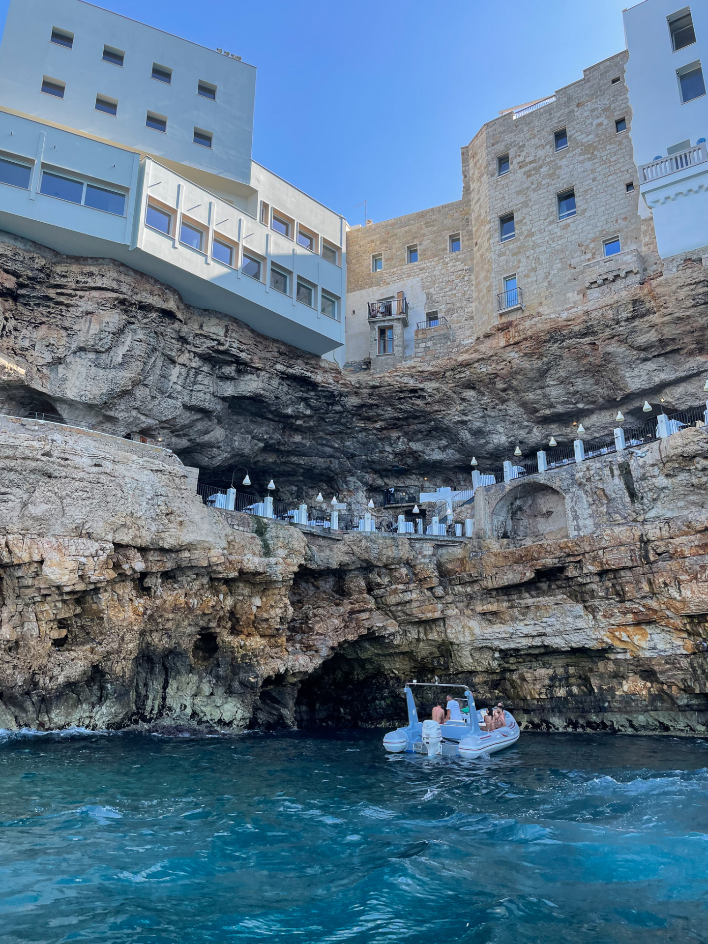 grotta palazze review